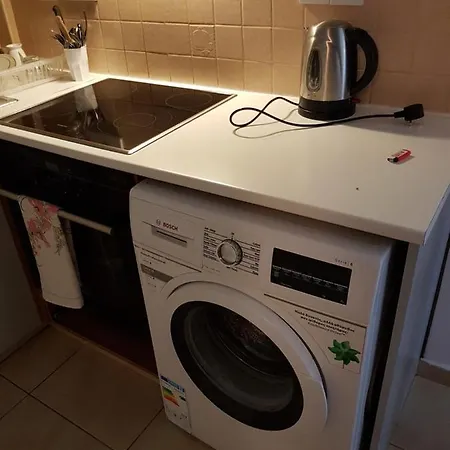Appolo * לימסול